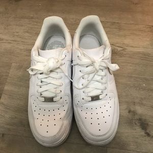 Nike Women’s Air Force 1 ‘07